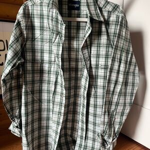 Women’s Wrangler Pearl Snap Pink & Green